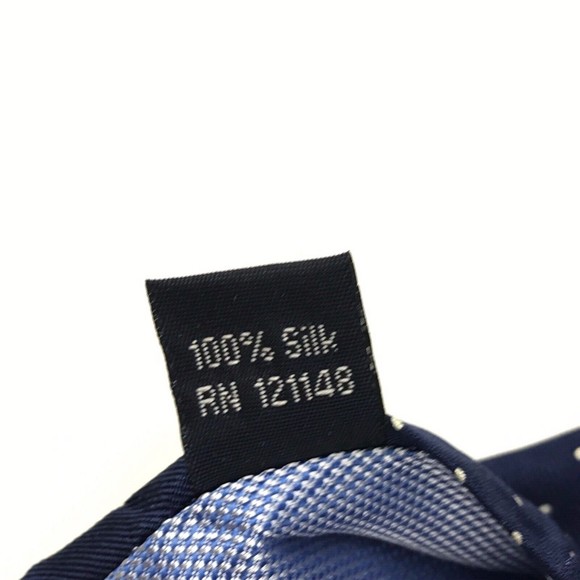 Tommy Hilfiger Men's 100% Silk Navy Blue Red Paisley Elegant Necktie 3.25" x 59" - Picture 6 of 8